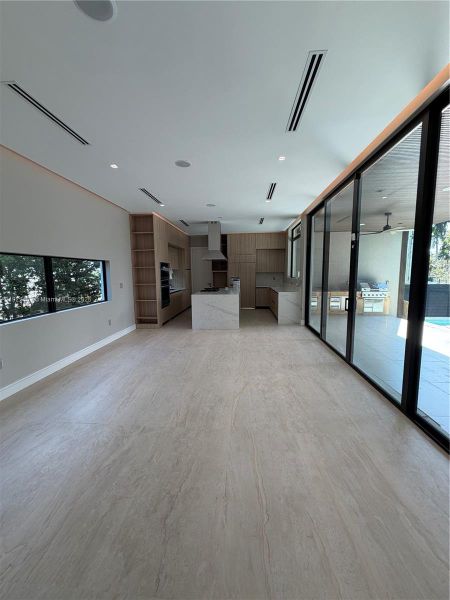 Spacious, unfurnished interior of a new home in , Hollywood (Image 57).
