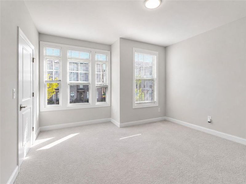 Spacious, unfurnished interior of a new home in , Johns Creek (Image 24).