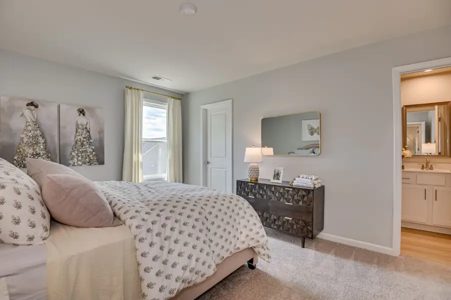 Representative furnished interior of a home built from the The Jefferson by Stanley Martin Homes in Clairmont, Charlotte (Image 44).