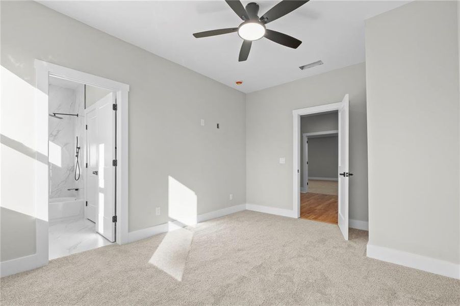 Spacious, unfurnished interior of a new home in , Scottdale (Image 26).