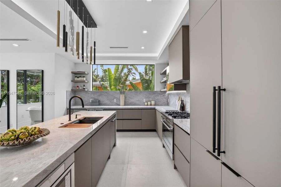 Furnished interior view inside a new home in , Fort Lauderdale (Image 44).