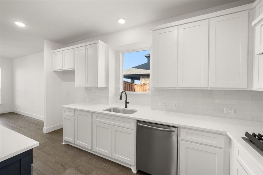 15_3557 Ironwood- Kitchen-4