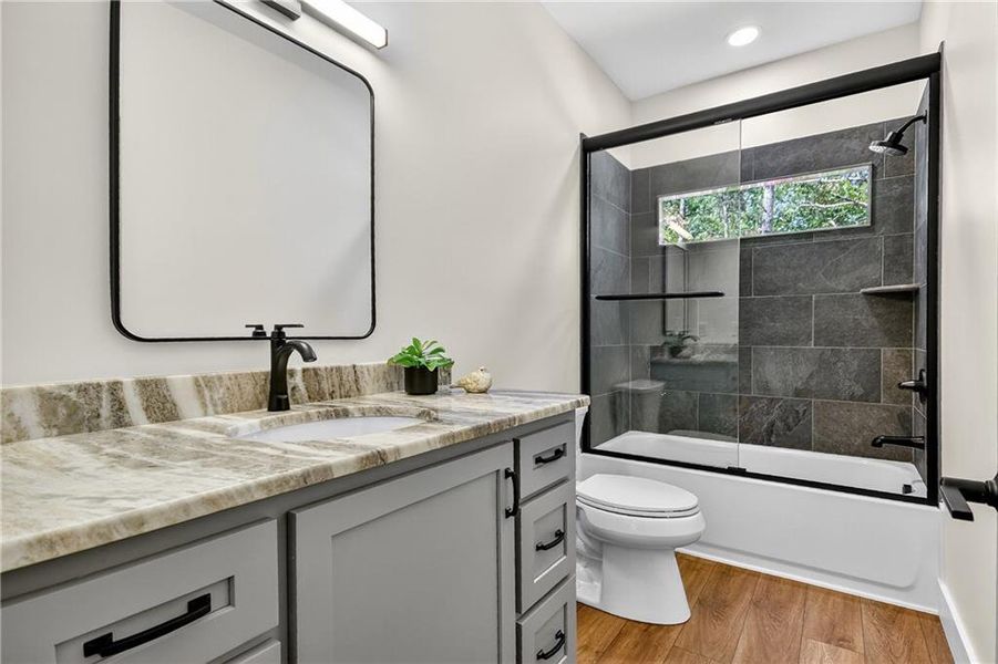 Furnished interior view inside a new home in , McCaysville (Image 4).