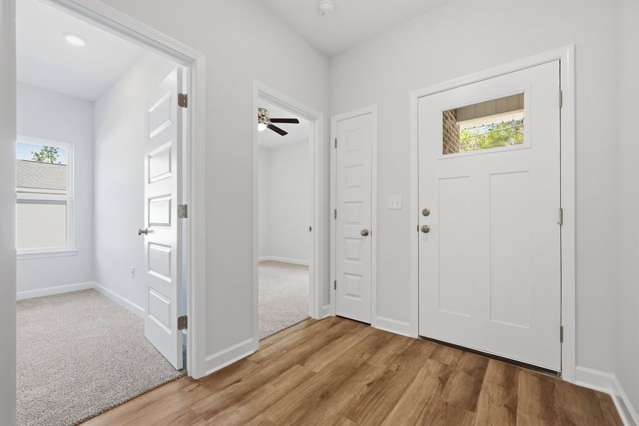 Spacious, unfurnished interior of a new home in , Crestview (Image 30).