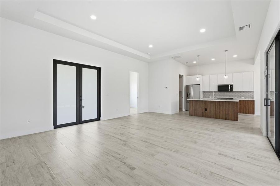 Spacious, unfurnished interior of a new home in , Port Charlotte (Image 28). Spacious, unfurnished interior of a new home in , Port Charlotte (Image 28).