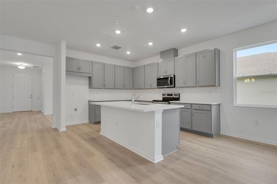 Furnished interior view inside a new home in Seaport Village, Tavares (Image 6). Furnished interior view inside a new home in Seaport Village, Tavares (Image 6).