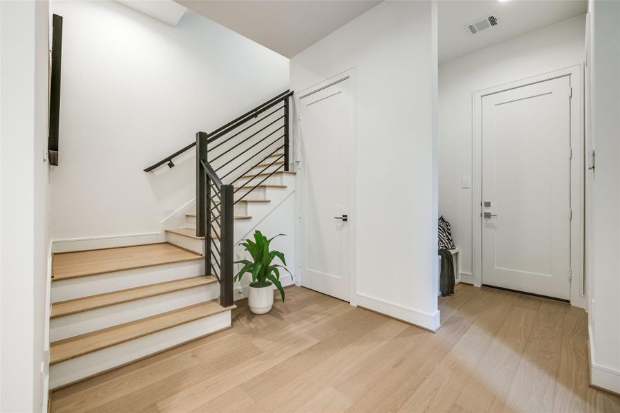 Spacious, unfurnished interior of a new home in , Houston (Image 20).