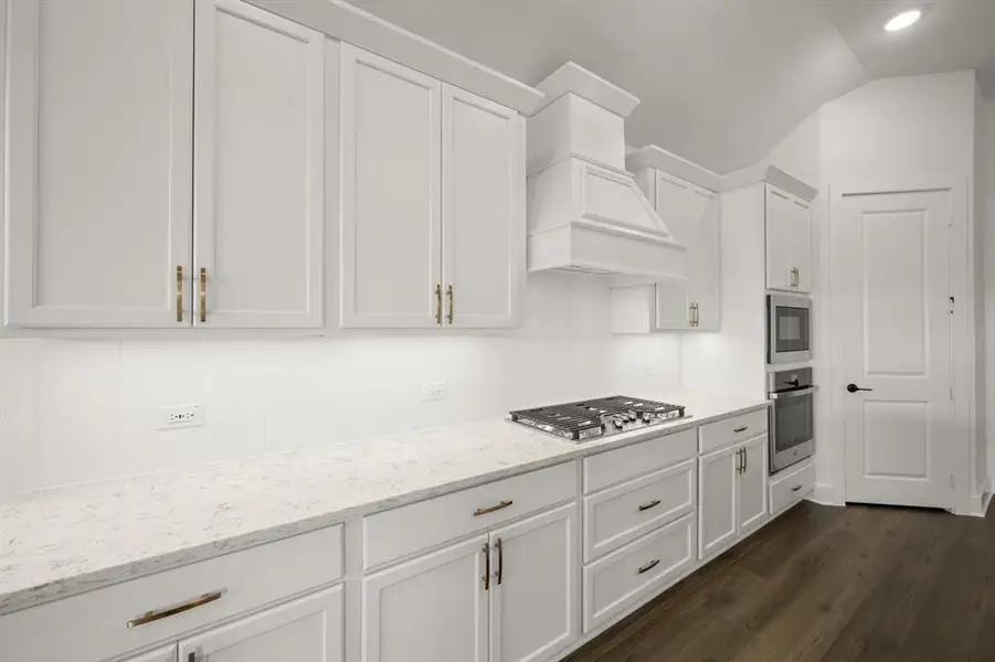 4829 Signal Run- Kitchen-0030 4829 Signal Run- Kitchen-0030