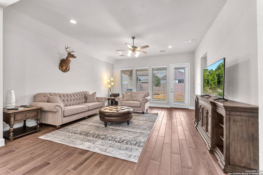 Furnished interior view inside a new home in Kallison Ranch 45', San Antonio (Image 17). Furnished interior view inside a new home in Kallison Ranch 45', San Antonio (Image 17).