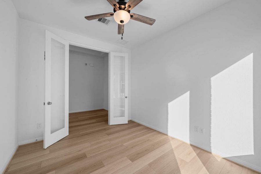 Spacious, unfurnished interior of a new home in Bridgeland, Cypress (Image 18).