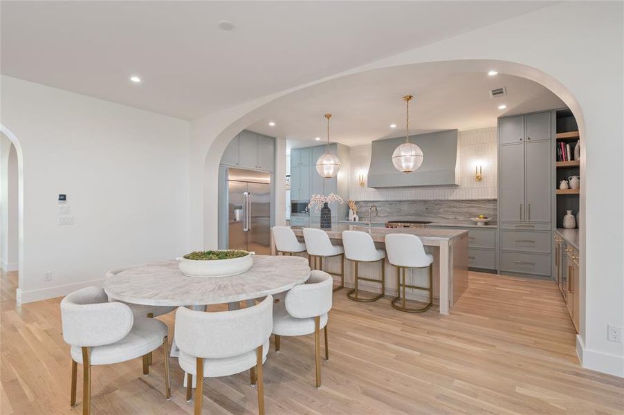 Furnished interior view inside a new home in , Dallas (Image 30).