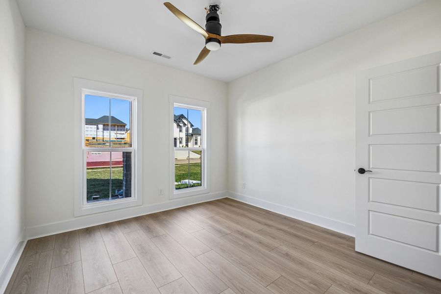 Representative unfurnished interior of a home built from the Belmont by Rockwood Homes in Wofford Estates, Clarksville (Image 16).