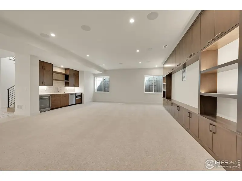 Image 42 of a home in .