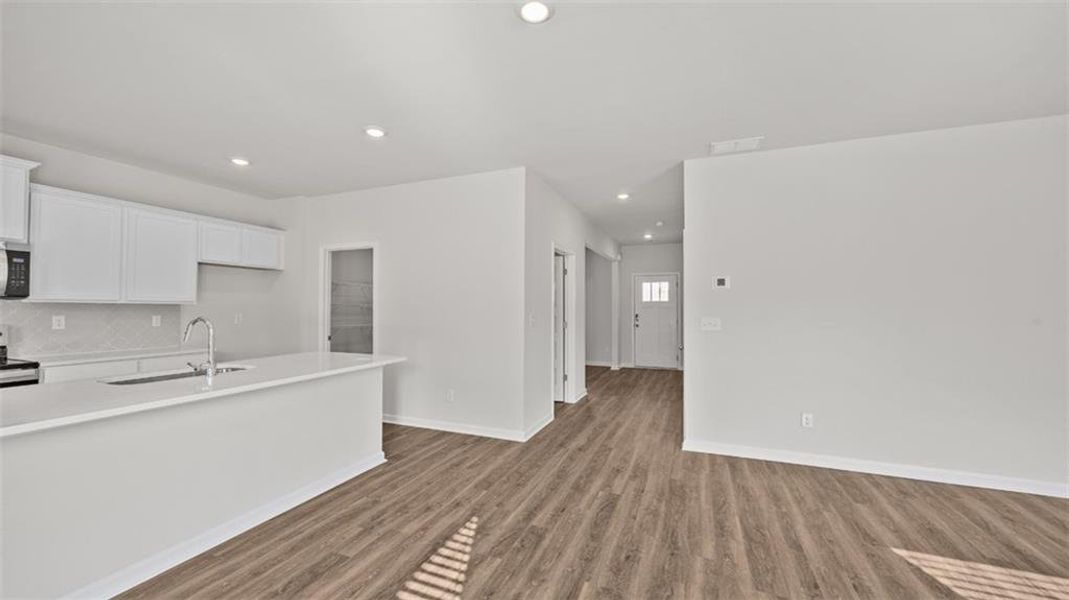 Spacious, unfurnished interior of a new home in Poplar Preserve, Newnan (Image 14). Spacious, unfurnished interior of a new home in Poplar Preserve, Newnan (Image 14).