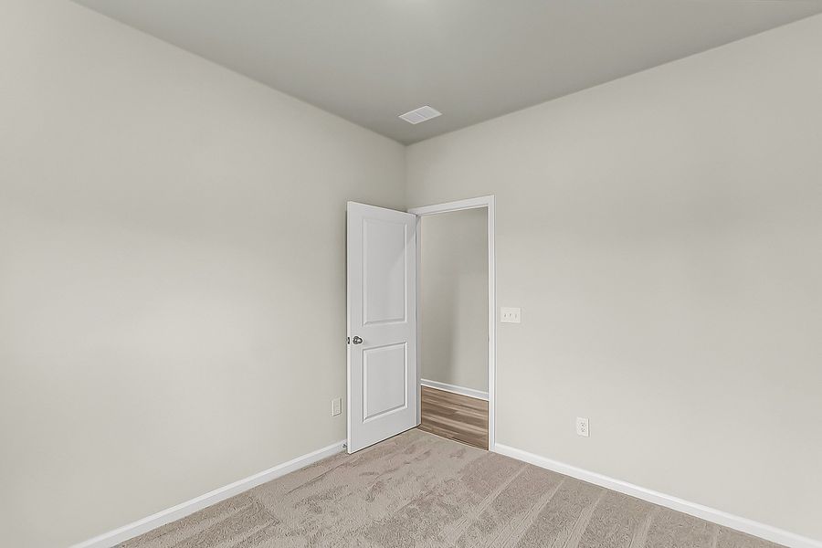 Spacious, unfurnished interior of a new home in Fairway Woods at Wyboo, Manning (Image 37).