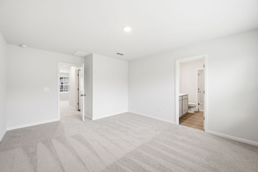 Spacious, unfurnished interior of a new home in Grand Arbor, Blythewood (Image 14). Spacious, unfurnished interior of a new home in Grand Arbor, Blythewood (Image 14).