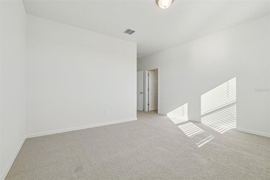 Spacious, unfurnished interior of a new home in The Meadow at Crossprairie Bungalows, St. Cloud (Image 68).