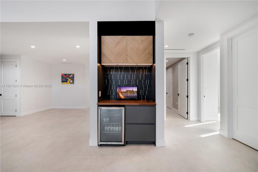 Image 91 of a home in .