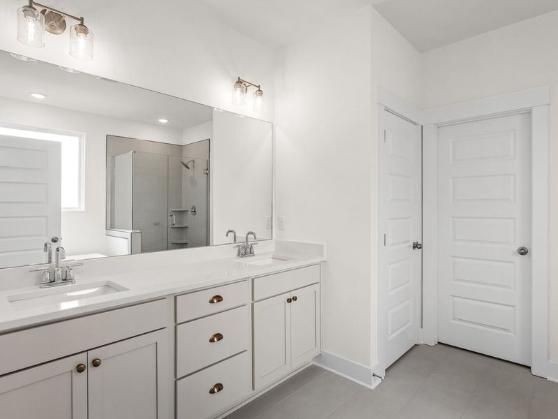 Furnished interior view inside a new home in Woods Crossing, Gallatin (Image 13).