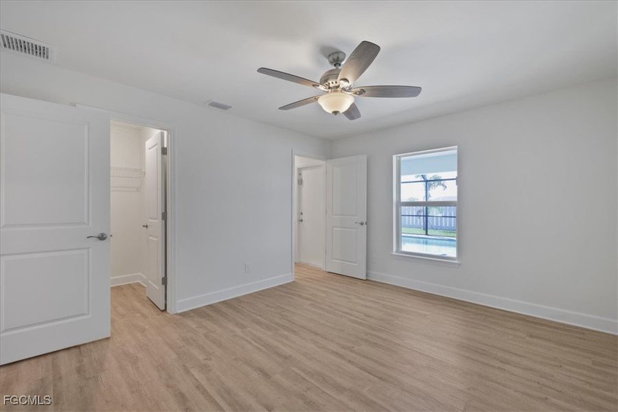 Spacious, unfurnished interior of a new home in Cape Coral, Cape Coral (Image 29).