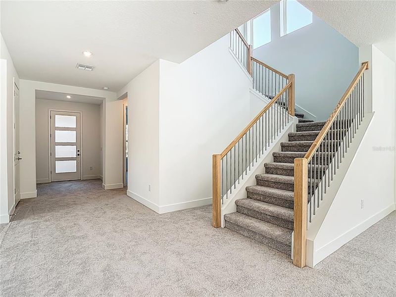Spacious, unfurnished interior of a new home in , Tampa (Image 74).