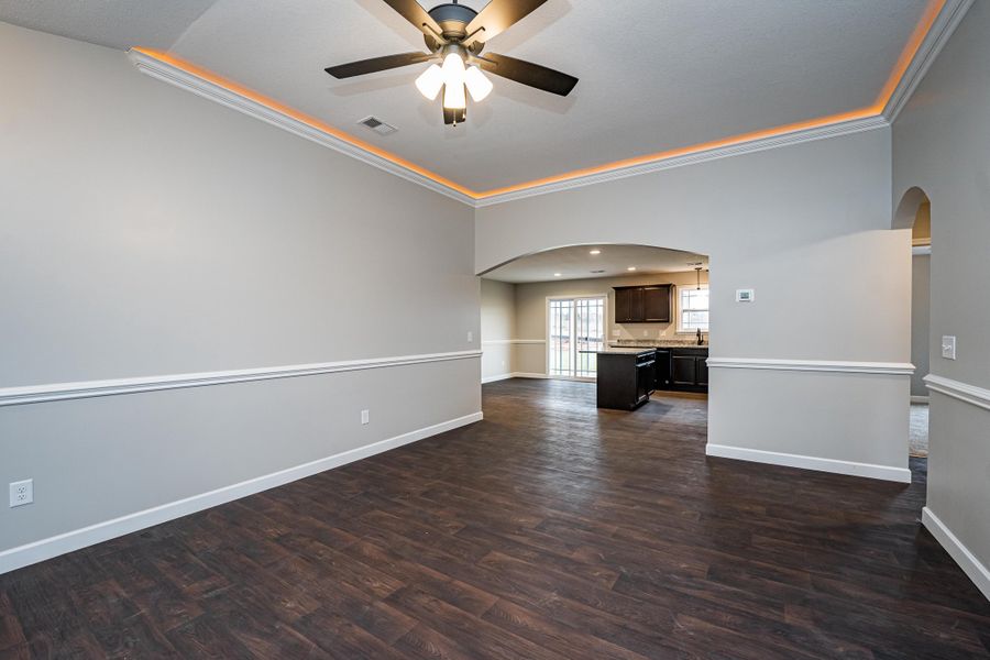Representative unfurnished interior of a home built from the Saxon by Enchanted Homes in Guadalupe Heights, Seguin (Image 50).