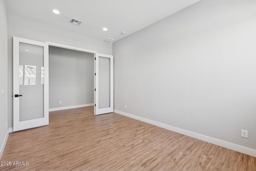 L53-HDR013 L53-HDR013