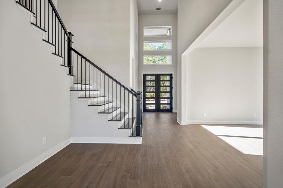 Spacious, unfurnished interior of a new home in Artavia 70′ Lots, Conroe (Image 43).