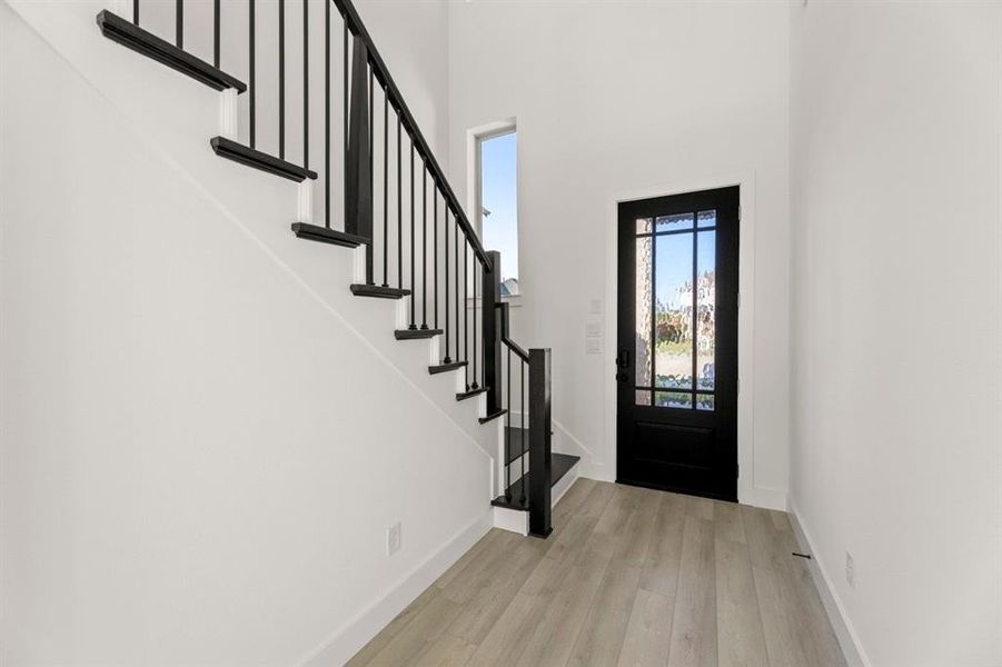 Spacious, unfurnished interior of a new home in The Villages of Hurricane Creek, Anna (Image 13).