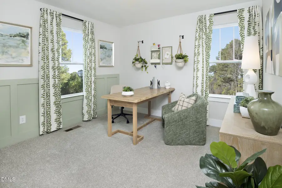 SCP Vienna Upstairs Office-RHP