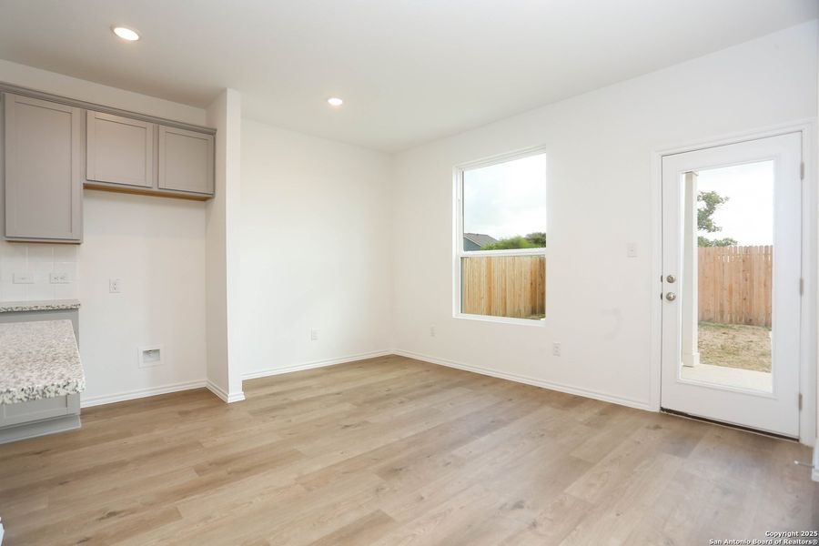 Spacious, unfurnished interior of a new home in Fairway Crossing 40s, San Antonio (Image 38). Spacious, unfurnished interior of a new home in Fairway Crossing 40s, San Antonio (Image 38).