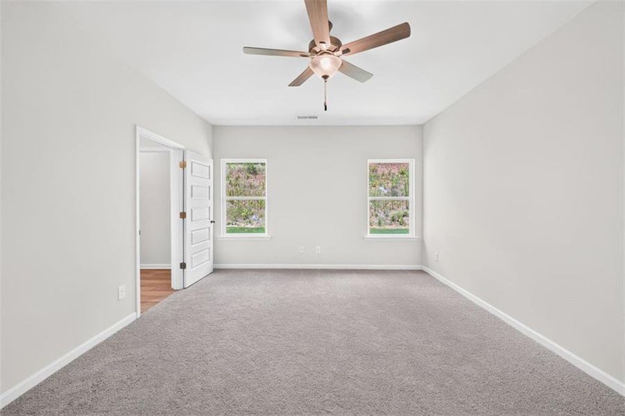 Spacious, unfurnished interior of a new home in Summerfield Place, Carrollton (Image 22).