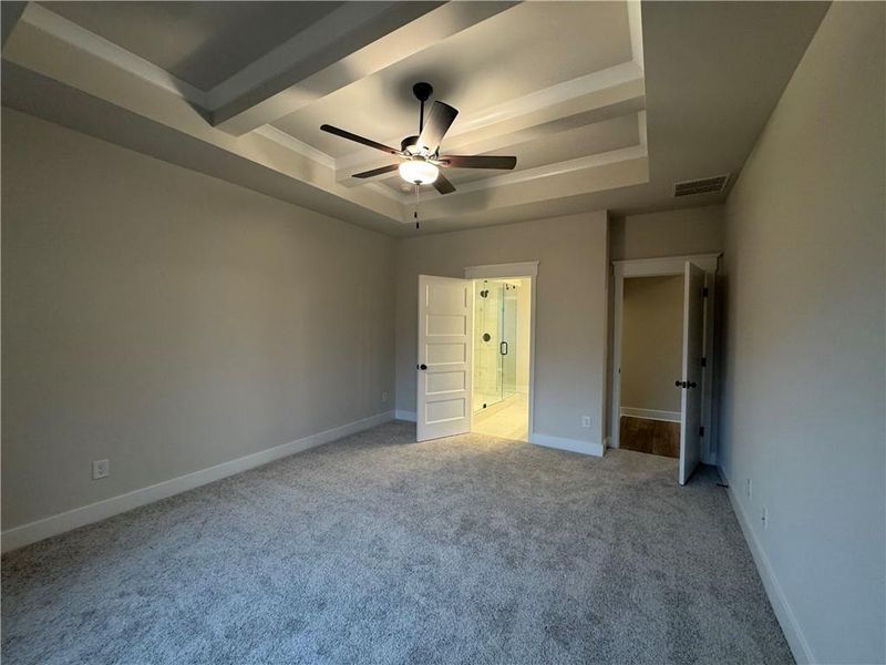 Spacious, unfurnished interior of a new home in Rosewood Lake Preserve, Hoschton (Image 30).