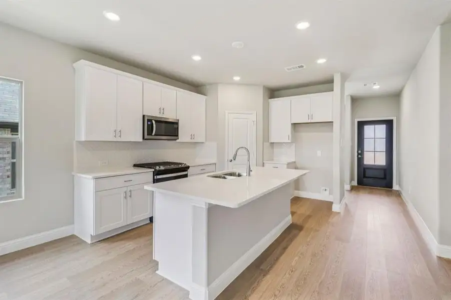 Photo is not of the actual home, but is an inspirational photo of builder’s model home and may depict options, furnishings, and/or decorator features that are not included. Photo is not of the actual home, but is an inspirational photo of builder’s model home and may depict options, furnishings, and/or decorator features that are not included.