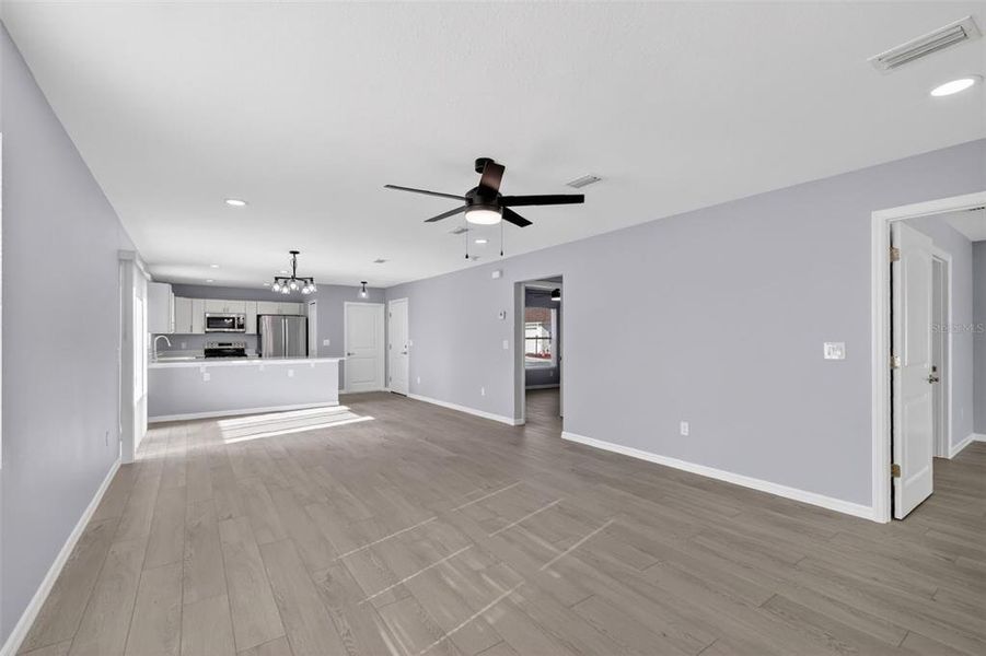 Spacious, unfurnished interior of a new home in , The Villages (Image 29).