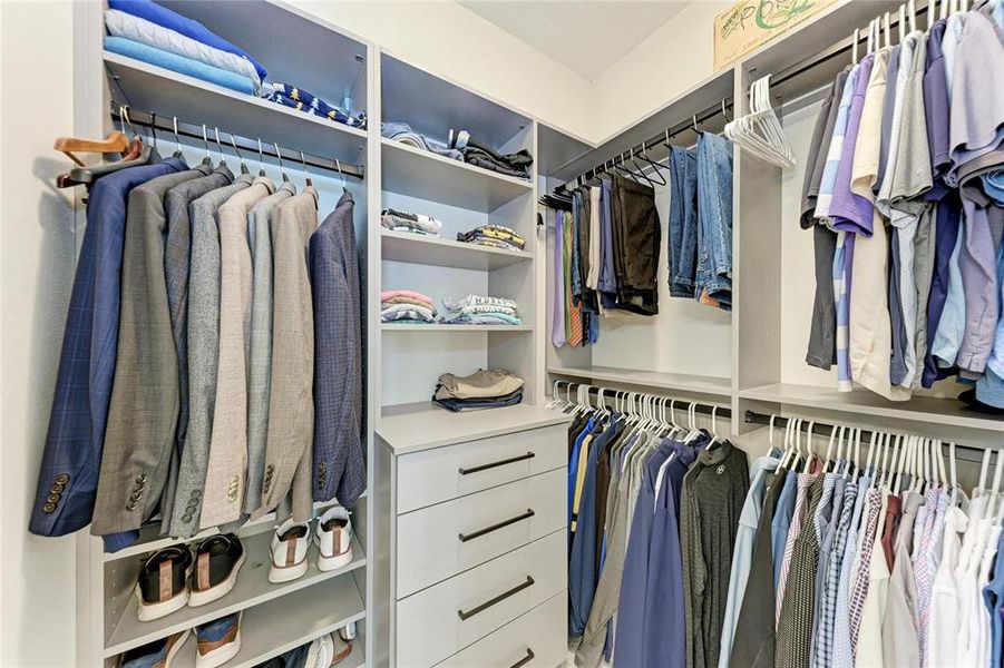 Close-up of interior finishes inside a home in , Parrish (Image 23).