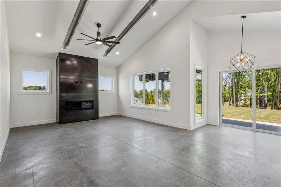 Spacious, unfurnished interior of a new home in , Marietta (Image 24).