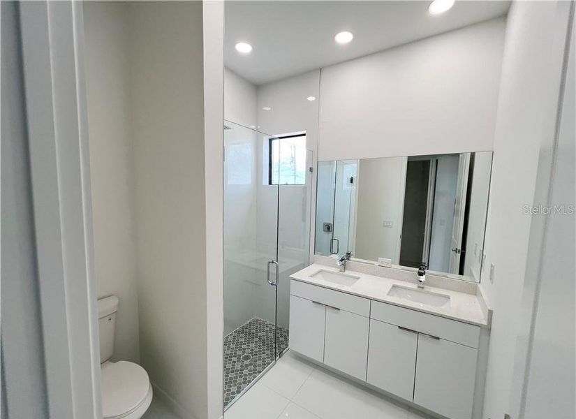 Furnished interior view inside a new home in , Cape Coral (Image 16).
