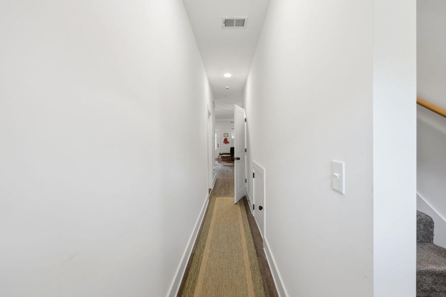 Spacious, unfurnished interior of a new home in , North Charleston (Image 22).