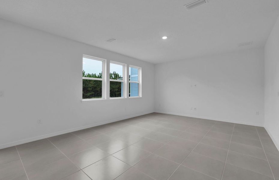 Spacious, unfurnished interior of a new home in Hyland Trail, Green Cove Springs (Image 18). Spacious, unfurnished interior of a new home in Hyland Trail, Green Cove Springs (Image 18).