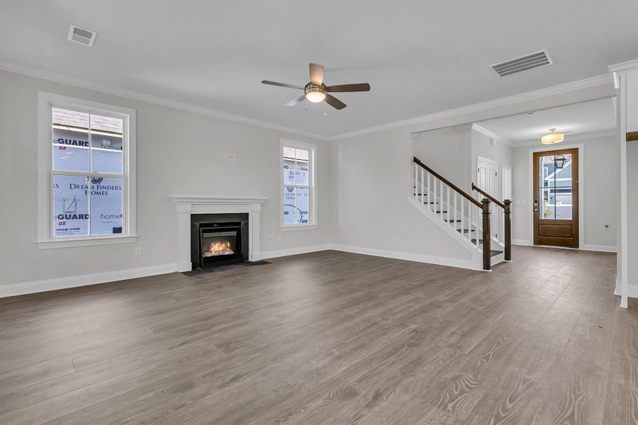 Spacious, unfurnished interior of a new home in Tidewater at Lakes of Cane Bay, Summerville (Image 16). Spacious, unfurnished interior of a new home in Tidewater at Lakes of Cane Bay, Summerville (Image 16).