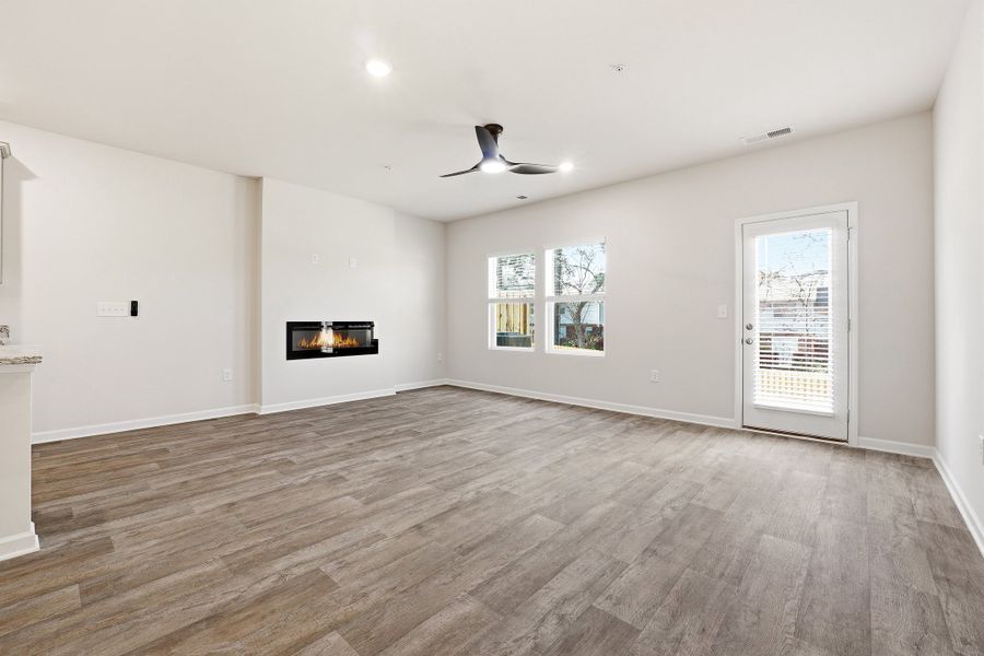 4br New Home in Palmetto, GA.  - Slide 10