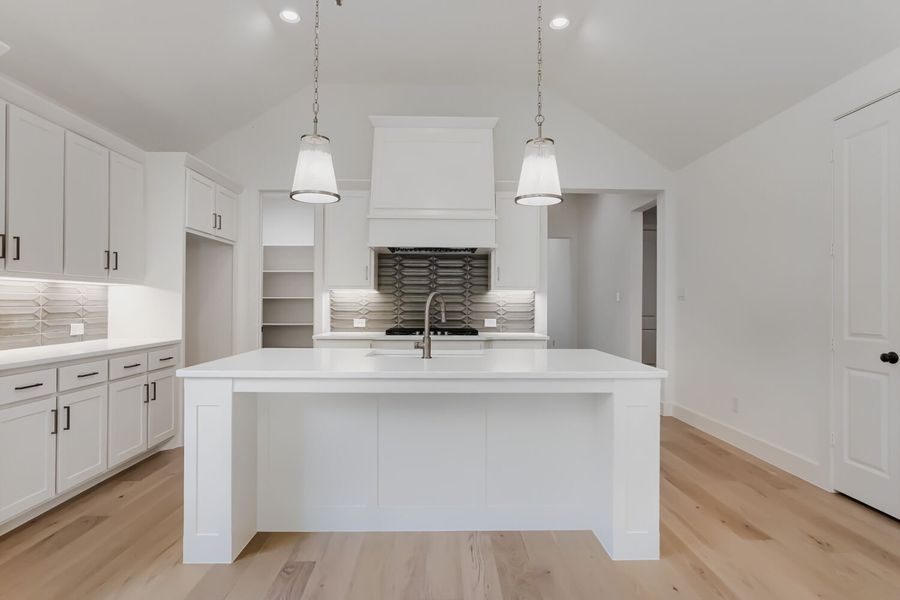 109 Enclave - Kitchen