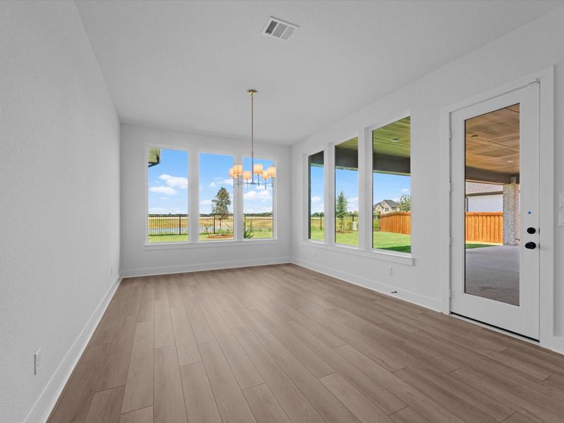 Spacious, unfurnished interior of a new home in Dunham Pointe, Cypress (Image 18).
