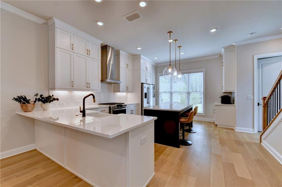 Furnished interior view inside a new home in , Alpharetta (Image 19).