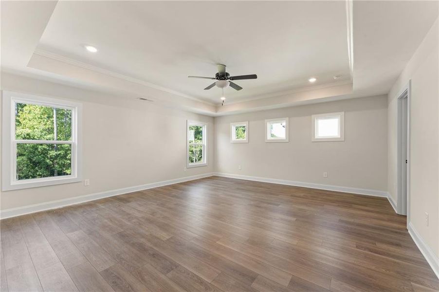 Spacious, unfurnished interior of a new home in , Dallas (Image 37).