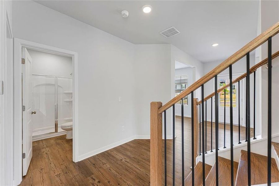 Spacious, unfurnished interior of a new home in Parkview Estates, South Fulton (Image 30).