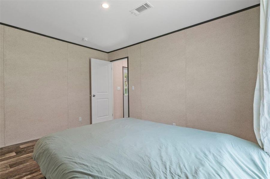 Image 33 of a home in .