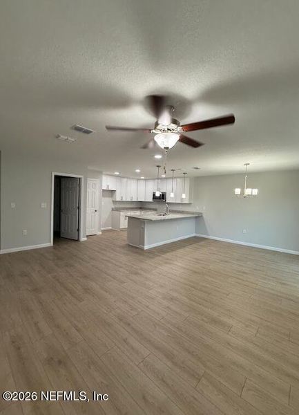 Spacious, unfurnished interior of a new home in , Jacksonville (Image 43).