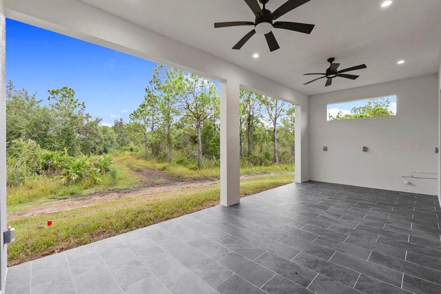 Spacious, unfurnished interior of a new home in , Naples (Image 21).